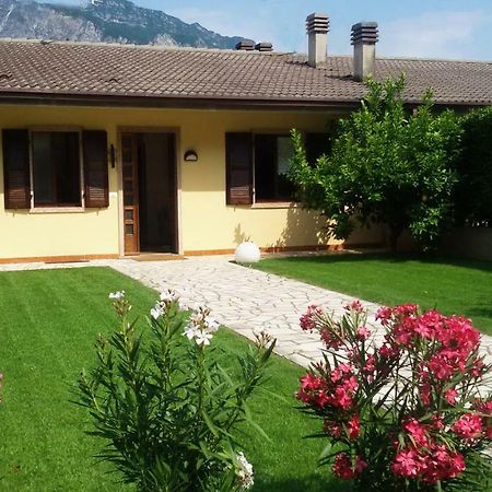 Gardenmaisonette Malcesine Bagian luar foto
